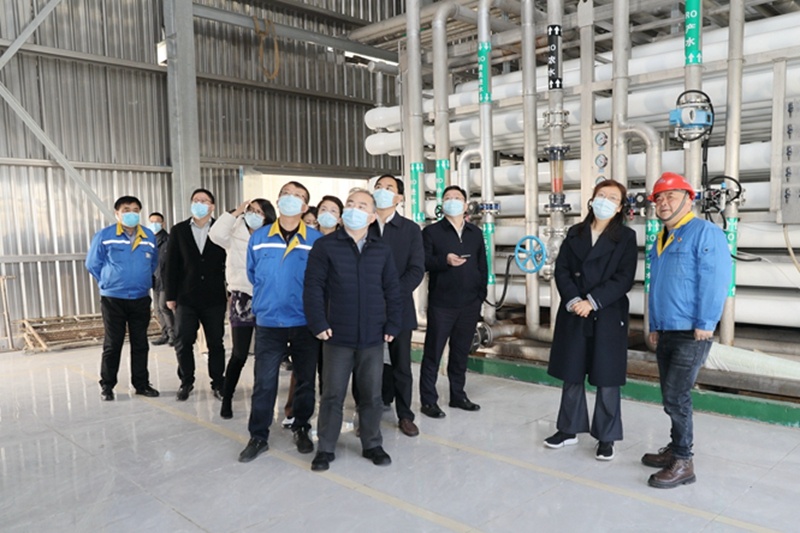 2022年12月15日，時(shí)任浙江省發(fā)展改革委黨組成員、副主任吳紅梅蒞臨景興紙業(yè)調(diào)研企業(yè)用能、節(jié)能工作
