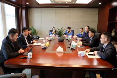 平湖市委常委、副市長戴振一行蒞臨景興紙業(yè)調(diào)研指導(dǎo)