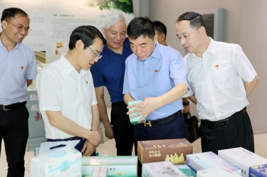 要聞 | 嘉興市委副書記、政法委書記帥燮瑯一行蒞臨景興紙業(yè)調(diào)研指導(dǎo)